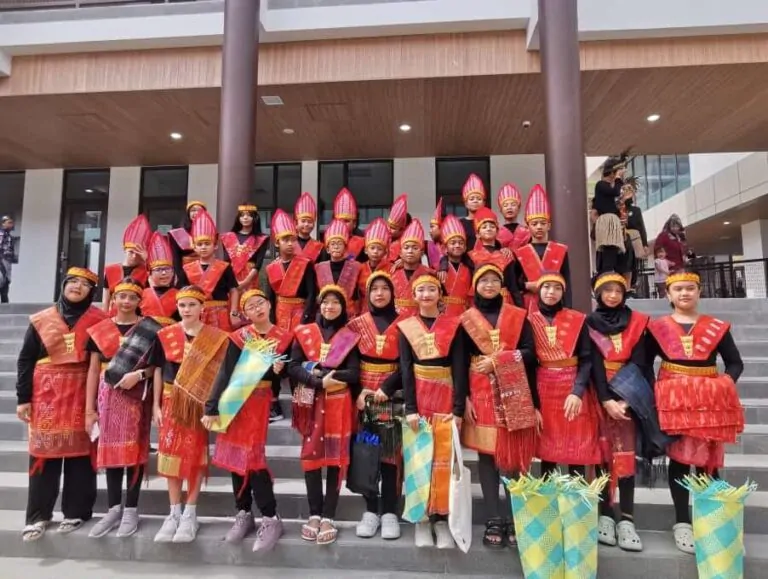 9df0fab6-f402-427a-afea-169112eafb56